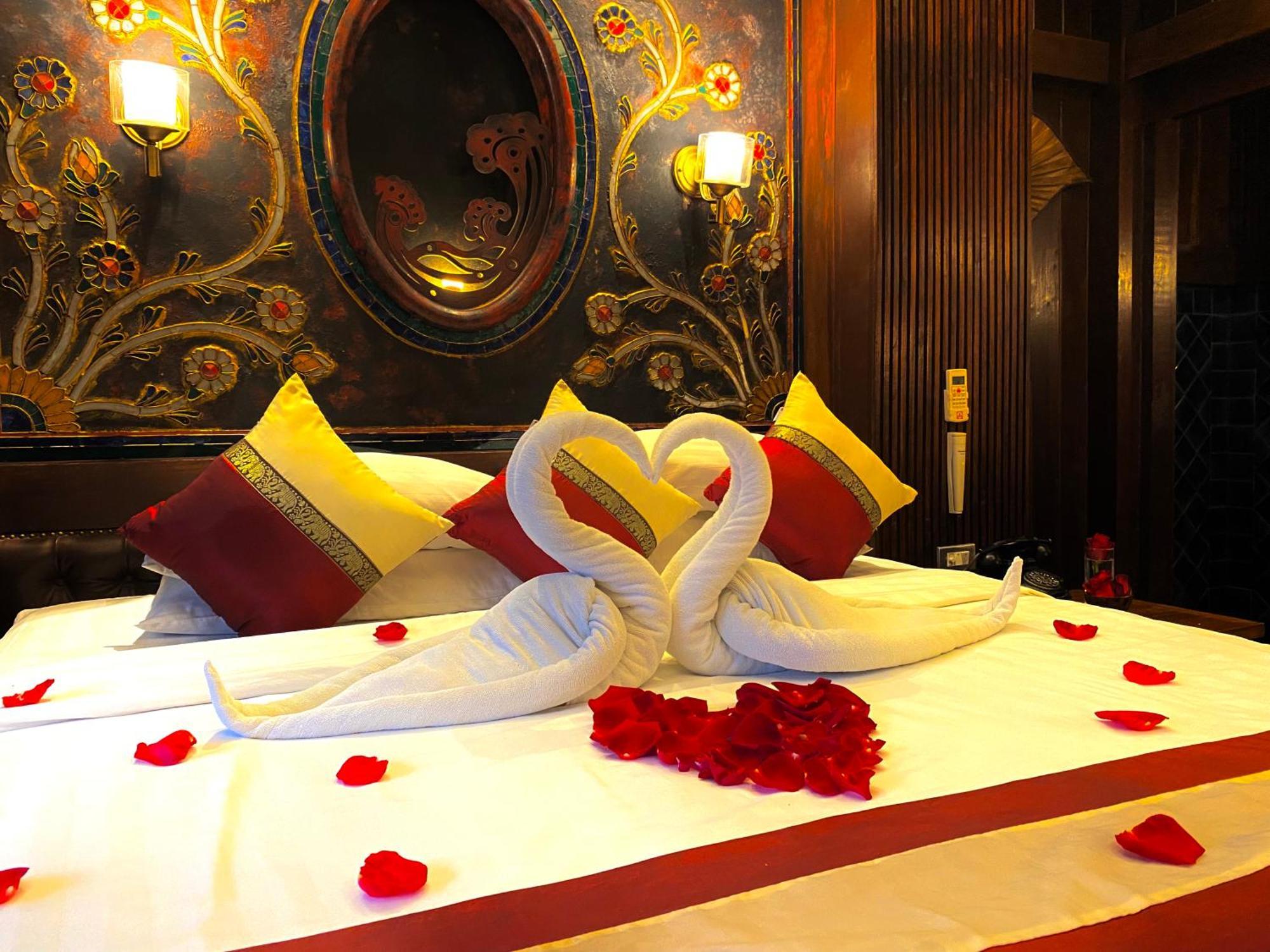 น้ำต้น บูทิค โฮเต็ล Hotel เชียงใหม่ ภายนอก รูปภาพ