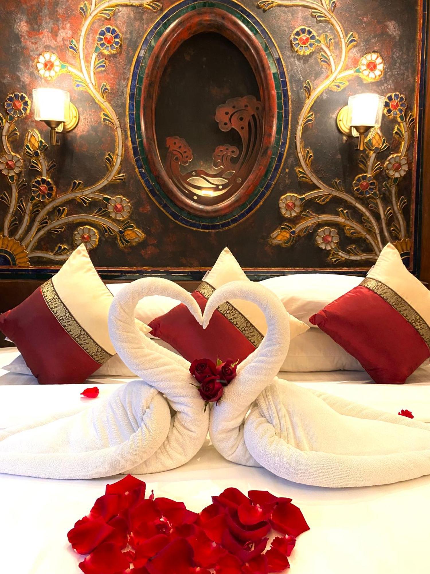 น้ำต้น บูทิค โฮเต็ล Hotel เชียงใหม่ ภายนอก รูปภาพ