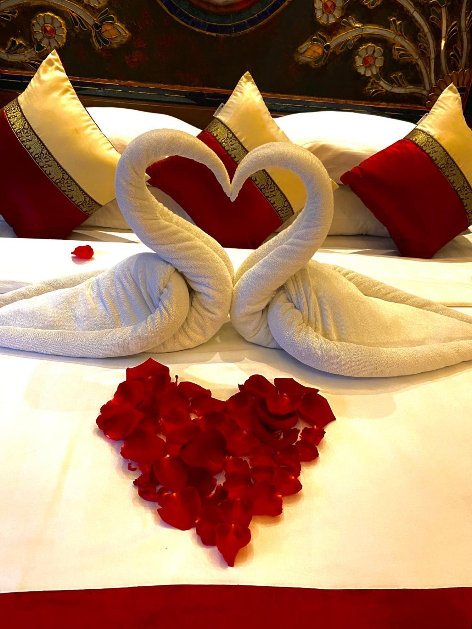น้ำต้น บูทิค โฮเต็ล Hotel เชียงใหม่ ภายนอก รูปภาพ