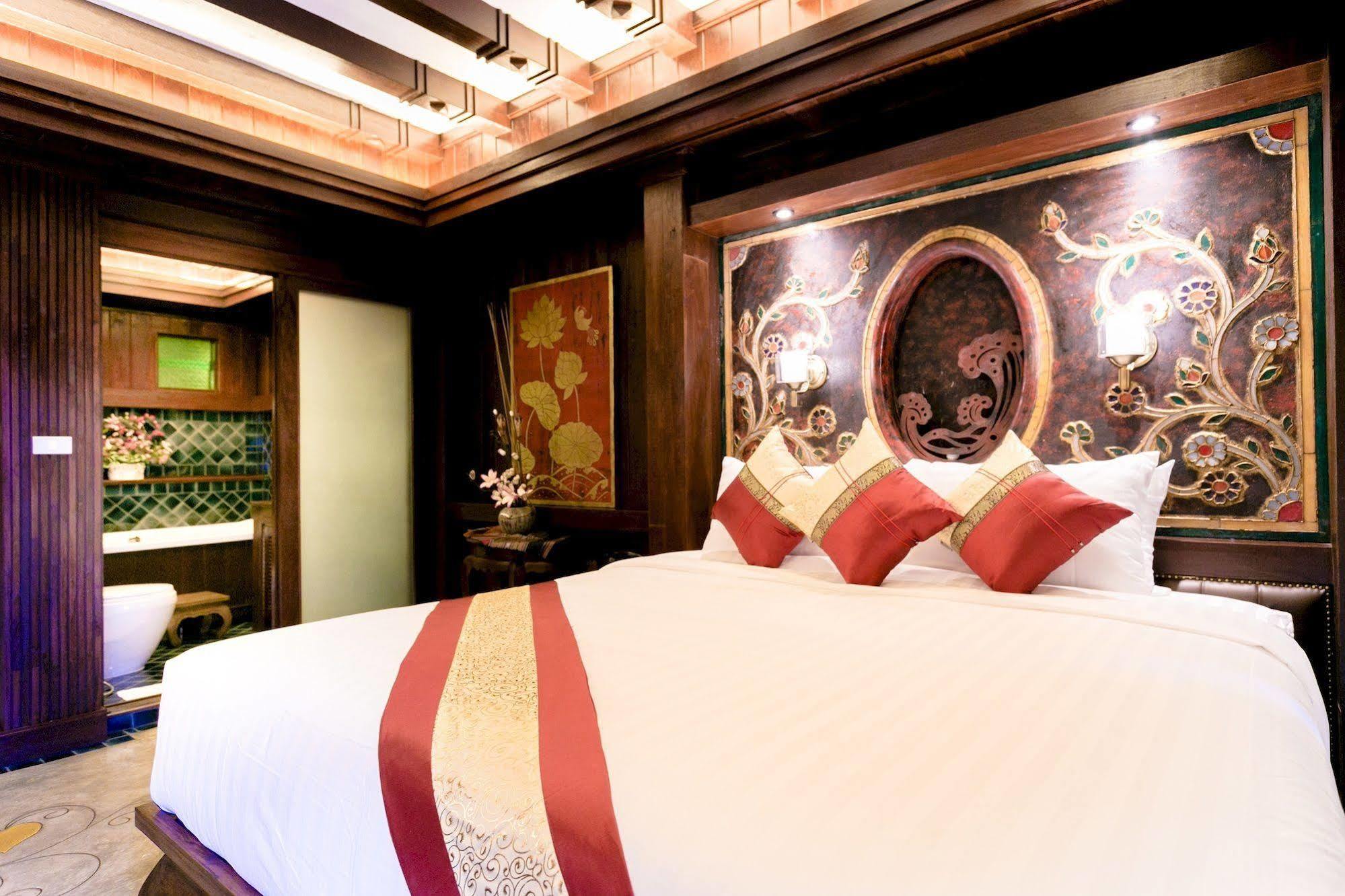 น้ำต้น บูทิค โฮเต็ล Hotel เชียงใหม่ ภายนอก รูปภาพ